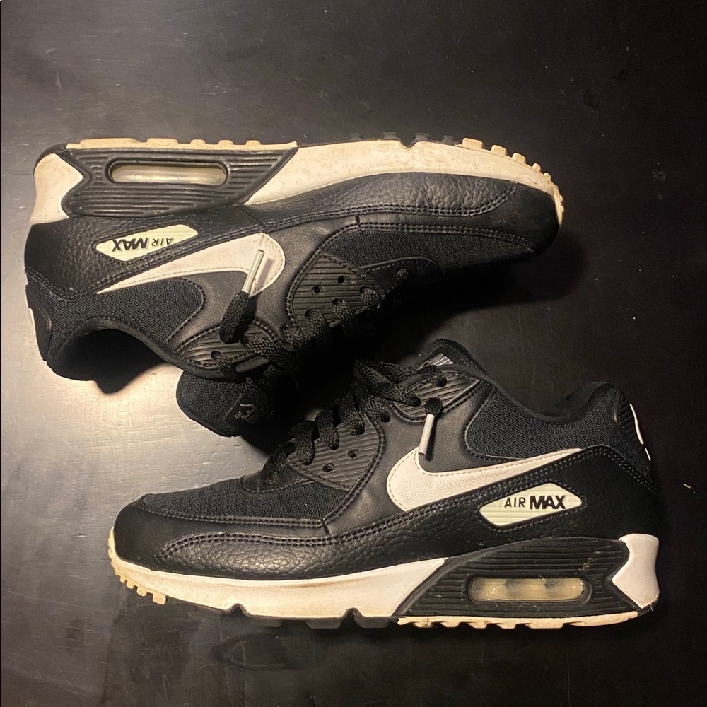 Nike Air Max 90 Oreo Zebra Black and White size 8.5 Womens